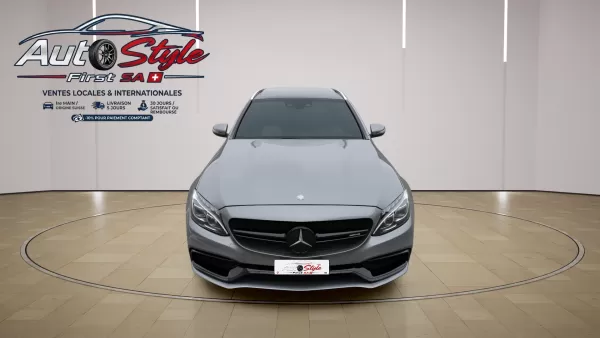 MERCEDES-BENZ C 63 AMG ESTATE V8 4.0L BI-TURBO (476 CH) – HISTORIQUE 100% MERCEDES-BENZ (10 RÉVISIONS), ÉCHAPPEMENT PERFORMANCE, BURMESTER®, APPLE CARPLAY | 161'000 KM | CHF 25'000.-